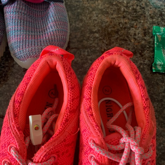 Night- out light up - Picture 2 of 4